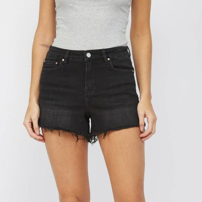 HIGH RISE SPLIT DETAILED SHORTS